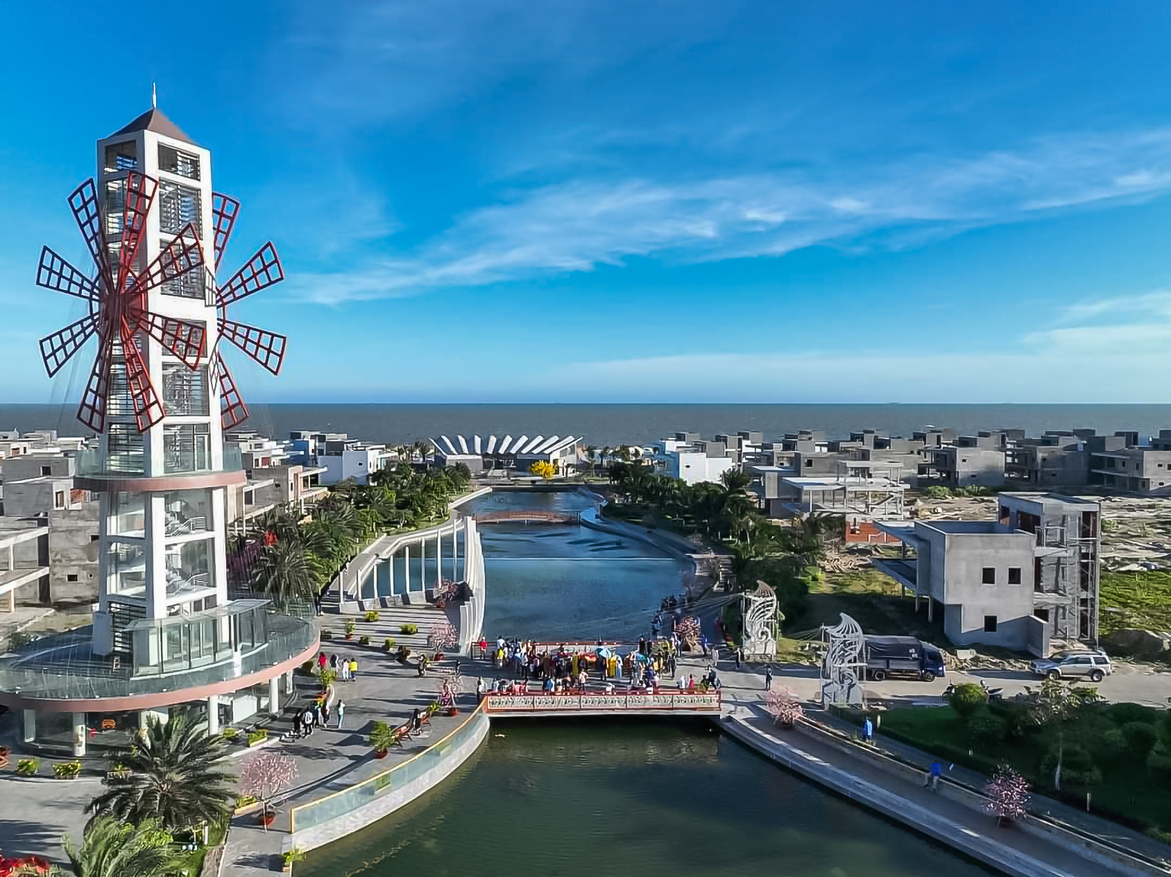 Moulin Rouge du The Maris Vung Tau